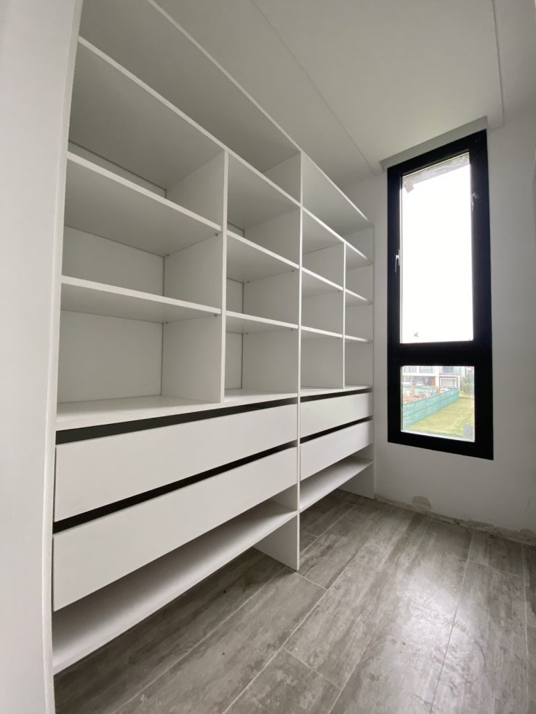 Vestidor con cajoneras – vestidor a medida – Carpens